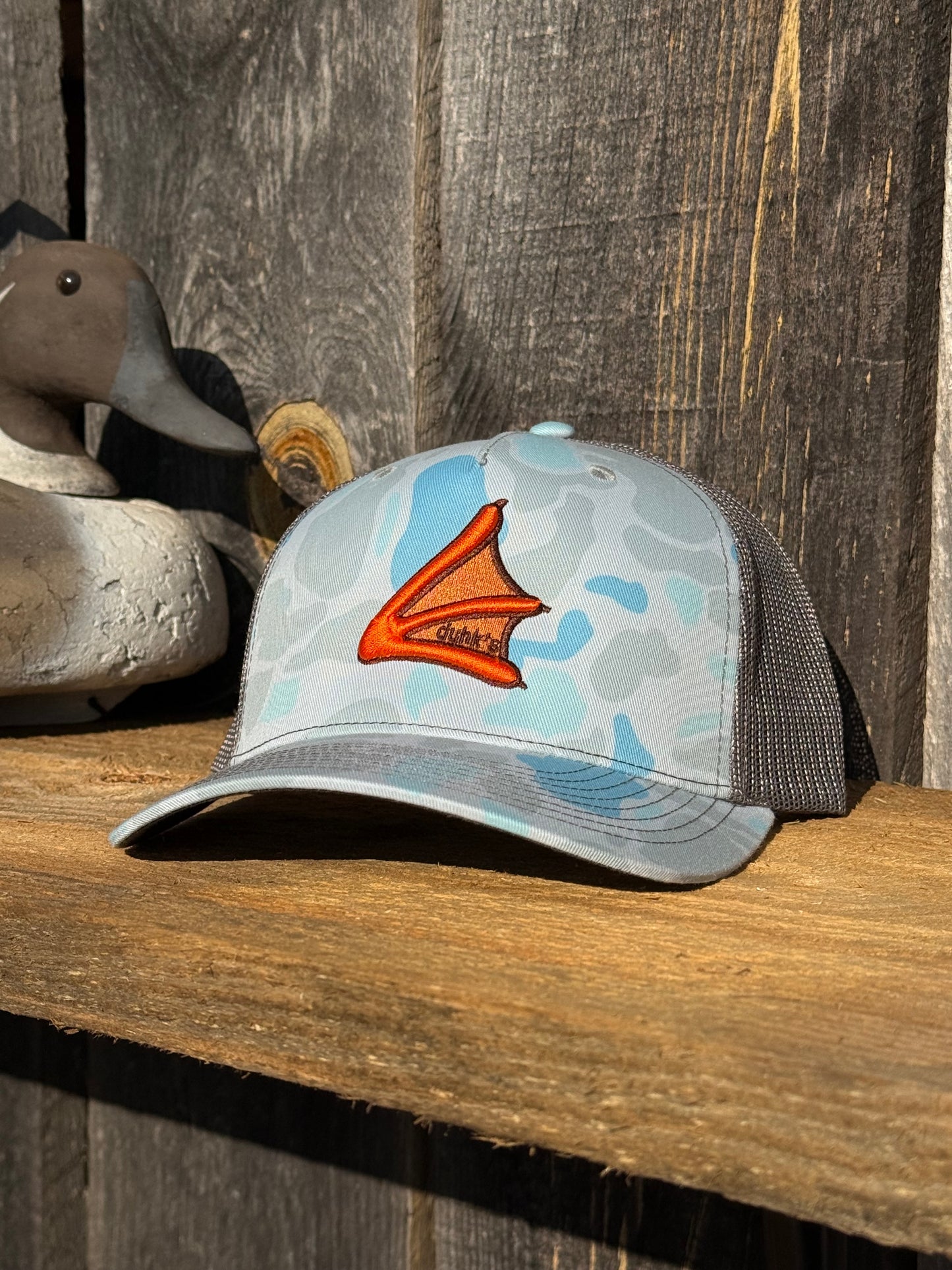 Saltwater duhk's logo foot