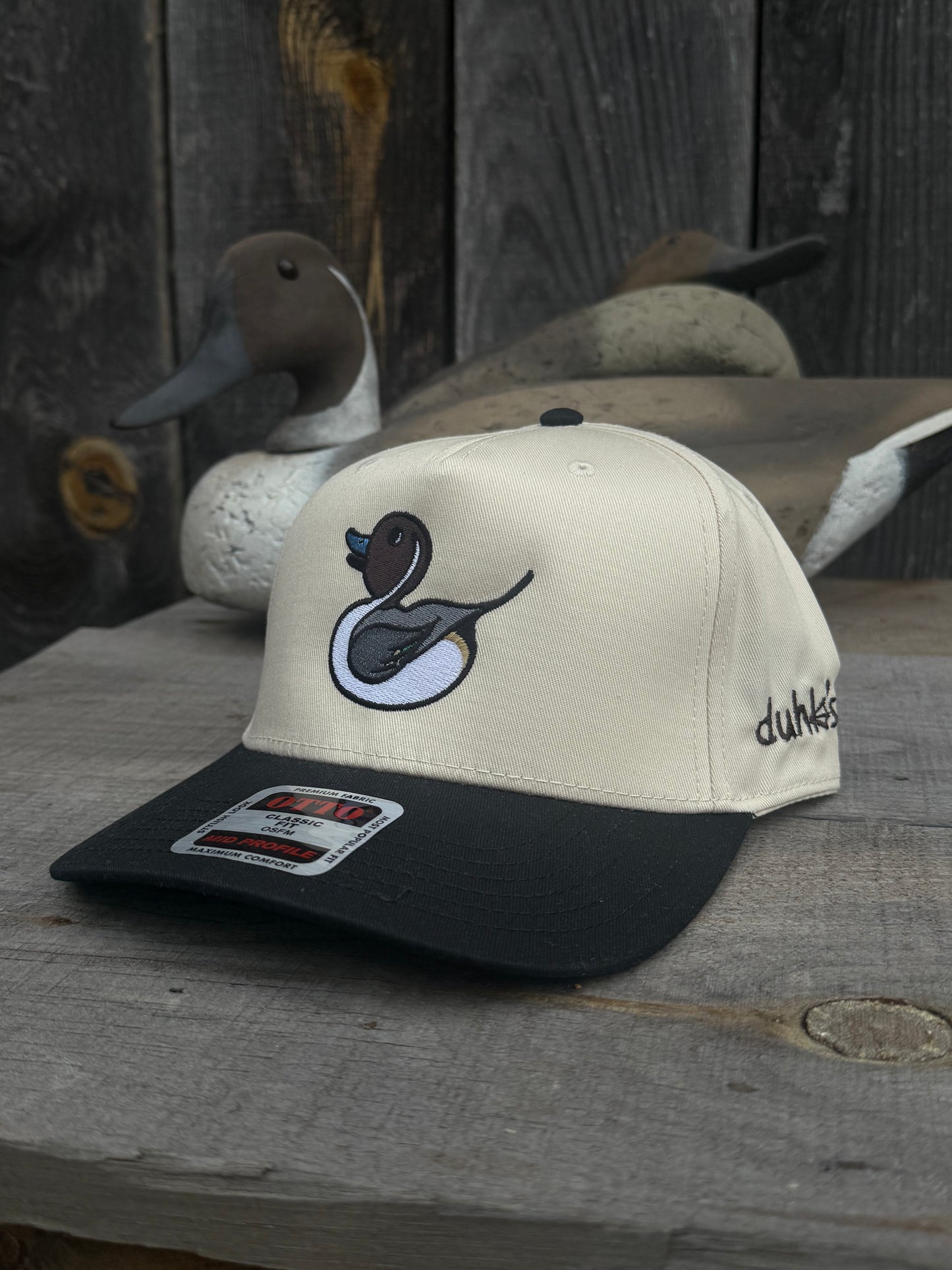 Pintail puhdle duhk's hat. Embroidered. Cream/Black